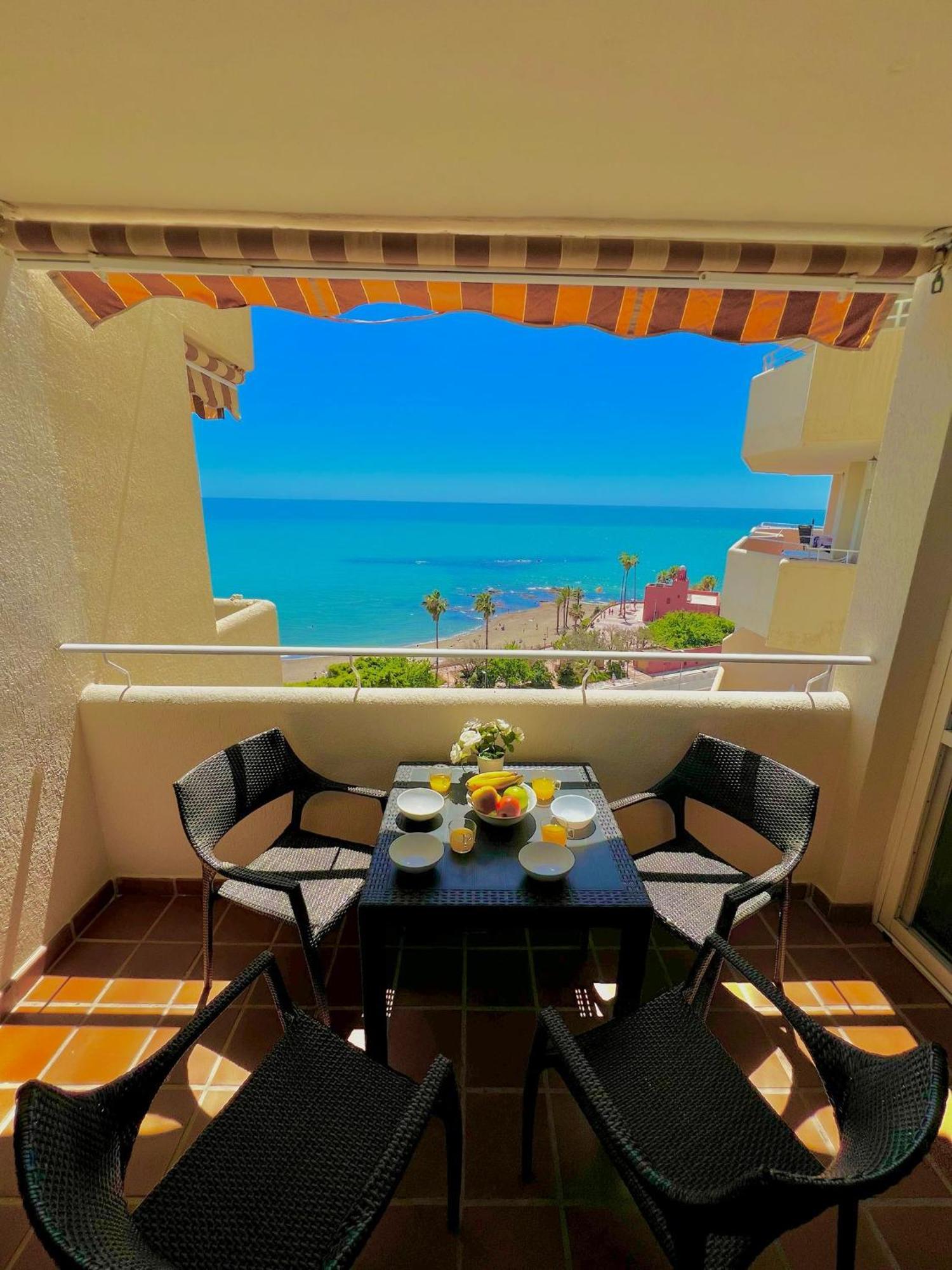 Frontal Sea View Apartment Benalbeach Benalmádena Exterior photo